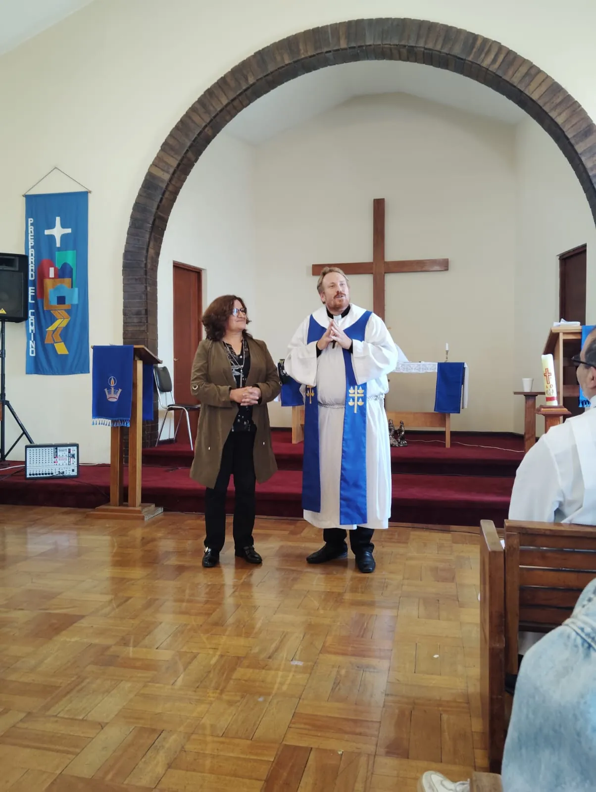 Servicio Divino en una congregación de la ILC Chile