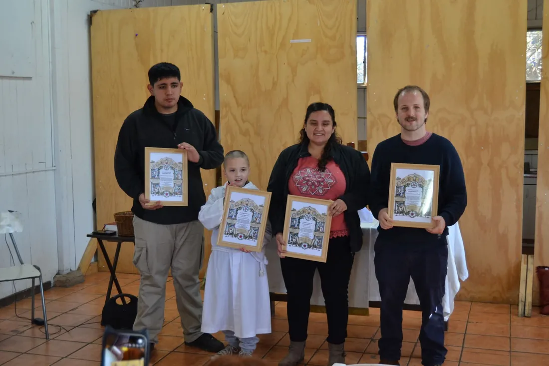 Familia de la Misión Concepción de la ILC Chile tras su profesión de fe